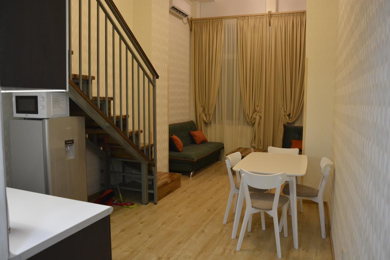 Full Comfort Apartment On Aghmashenebeli Tbilisi Exterior foto