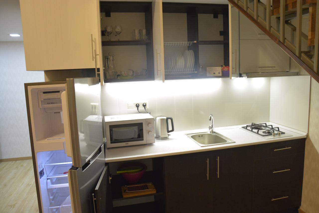 Full Comfort Apartment On Aghmashenebeli Tbilisi Zimmer foto