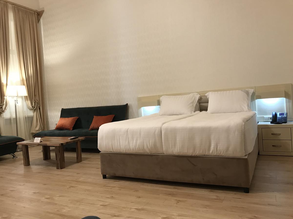 Full Comfort Apartment On Aghmashenebeli Tbilisi Exterior foto