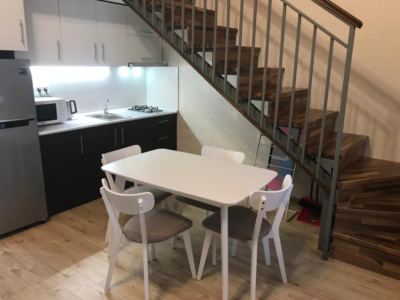Full Comfort Apartment On Aghmashenebeli Tbilisi Exterior foto