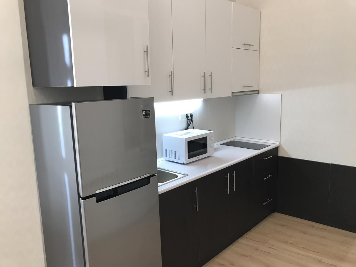 Full Comfort Apartment On Aghmashenebeli Tbilisi Exterior foto