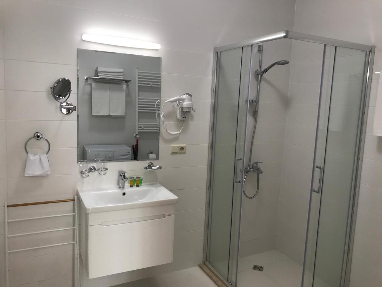 Full Comfort Apartment On Aghmashenebeli Tbilisi Exterior foto