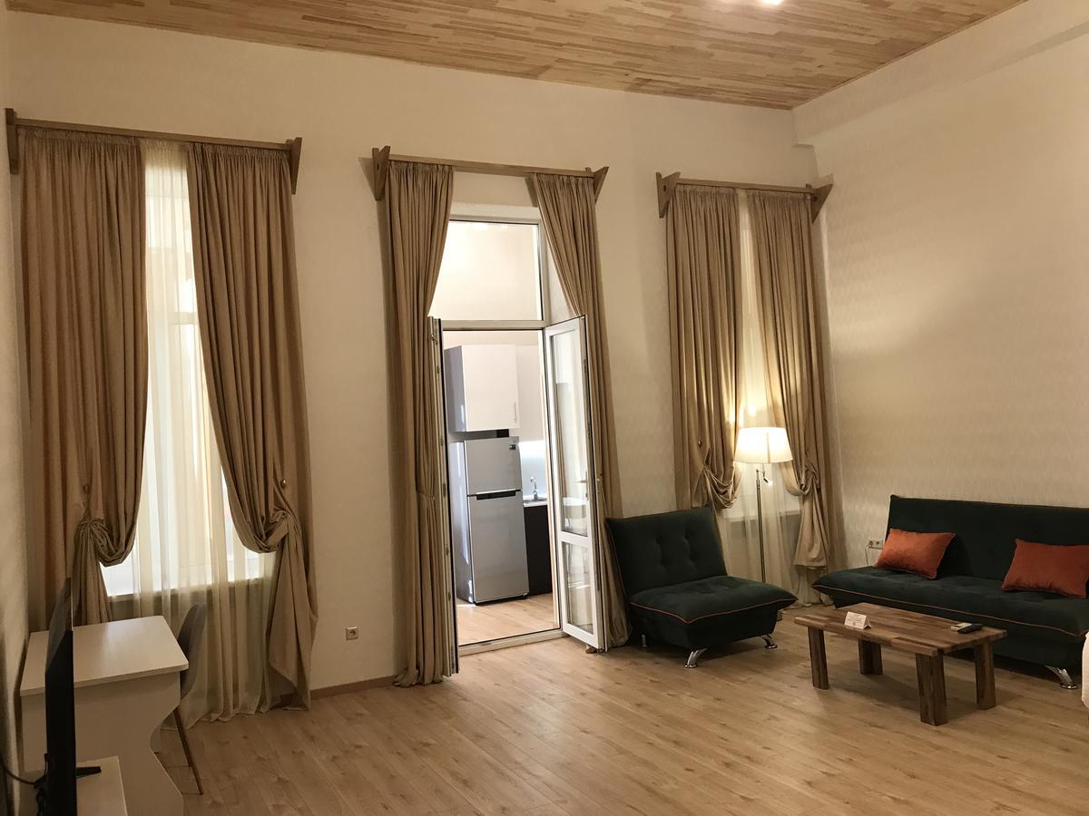Full Comfort Apartment On Aghmashenebeli Tbilisi Exterior foto